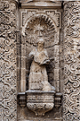 Efigie de un Padre de la Iglesia (Primer cuerpo de la Torre-fachada de la Iglesia de San Miguel)