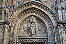Tímpano de la portada del Evangelio de la Iglesia de San Miguel