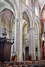 Pilares de los pies de la nave central de la Iglesia de San Miguel