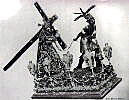 Antiguo Paso de Misterio de Jes&uacute;s Nazareno. Era de estilo rocalla, posiblemente tallado a mediados del siglo XIX. De los ocho faroles se conservan cuatro: dos acompa&ntilde;an a la Cruz de Gu&iacute;a y los otros dos al Simpecado.