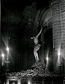 El Santísimo Cristo de la Buena Muerte a finales de los sesenta en la Real e Insigne Iglesia Colegial (Foto: Diego Romero)