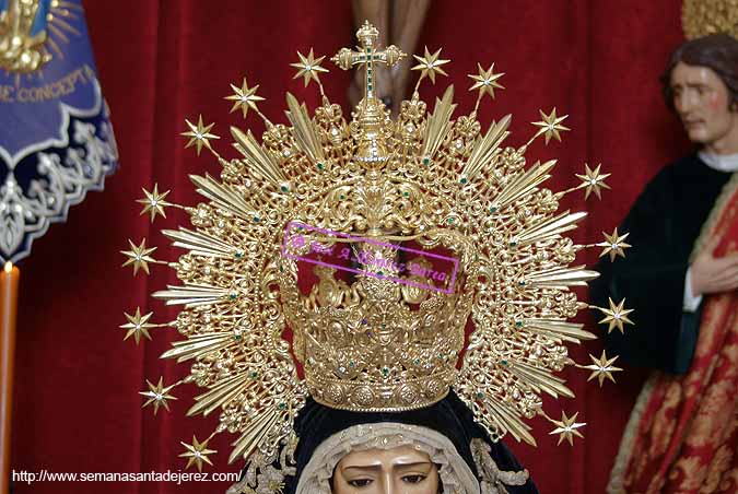 Corona de salida de María Santísima del Dulce Nombre