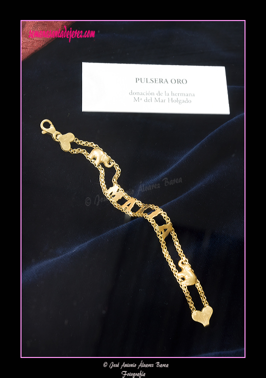 Pulsera de oro, donación de la hermana Maria del Mar Holgado