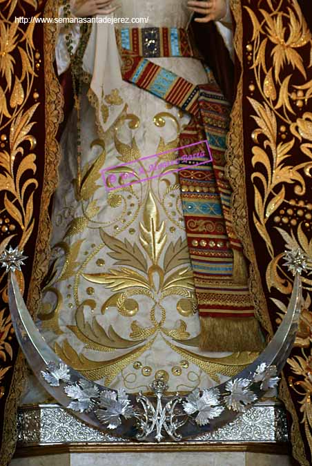 Saya de la Virgen de la Alegría de El Puerto de Santa María, lucida en actos por María Santísima de la Concepción