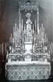 Nuestra Madre y Se&ntilde;ora de la Soledad en los a&ntilde;os 20 &oacute; 30 en su altar de Cultos. El dosel y su respaldo son piezas del antiguo palio. 