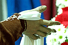Mano izquierda de Maria Magdalena (Paso de Misterio del Sagrado Descendimiento de Nuestro Señor)