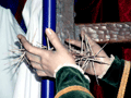 Maria Magdalena (Sagrado Descendimiento) (Manos con las corona de espinas de Cristo)