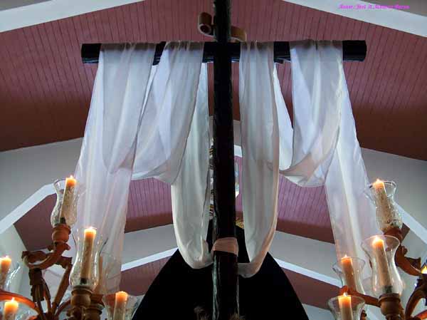 Sudario en la Cruz del Paso de María Santísima del Consuelo