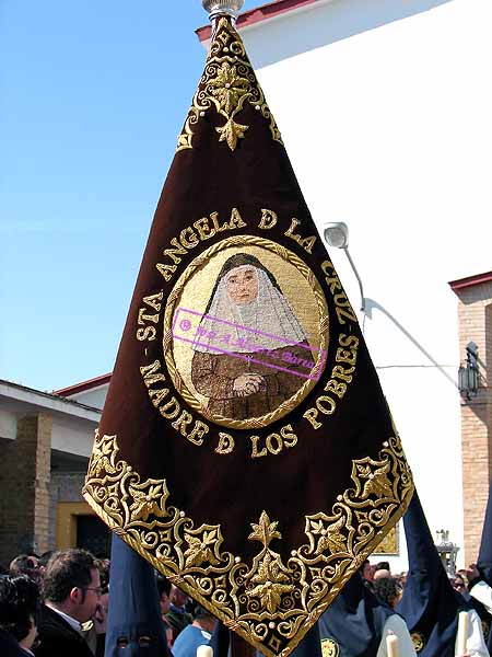 Banderín de Santa Angela de la Cruz de la Hermandad del Consuelo