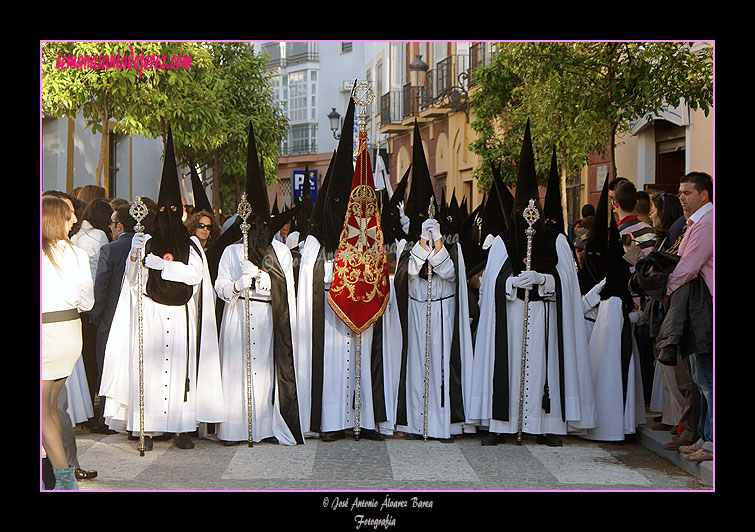 Presidencia del Banderín de San Juan Bautista de la Hermandad de la Coronación de Espinas