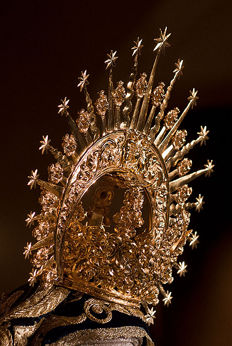 Corona de salida de Nuestra Señora de las Angustias