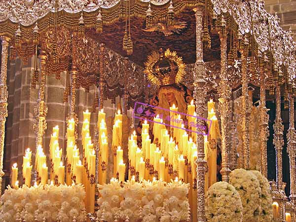 Paso de Palio de Santa Maria de la Paz