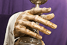 Mano derecha del Señor de la Sagrada Cena con el Cáliz