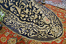 Detalle de los bordados del manto de salida de Santa María de la Paz