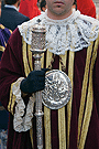 Ropón del Pertiguero del Cuerpo de Acólitos del Paso de Palio de la Hermandad de la Sagrada Cena