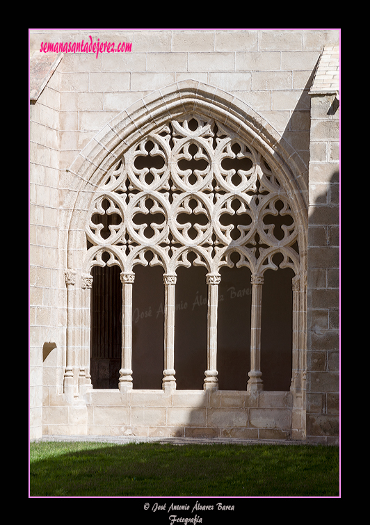 Ventana del Claustro del Convento de Santo Domingo