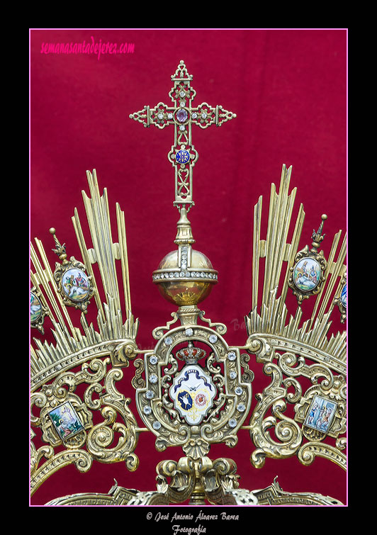 Corona de salida de Nuestra Señora del Mayor Dolor