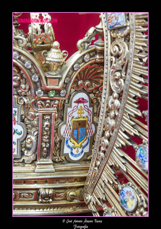 Corona de salida de Nuestra Señora del Mayor Dolor