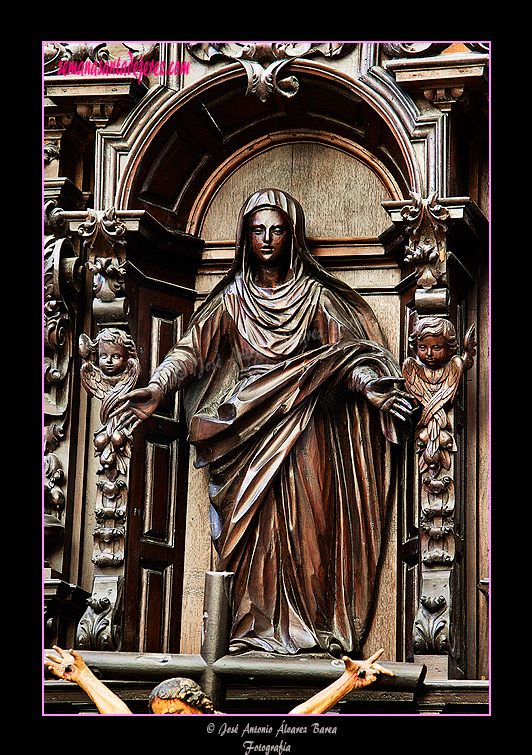 Dolorosa en la cajonera (Sacristía - Iglesia de San Miguel)