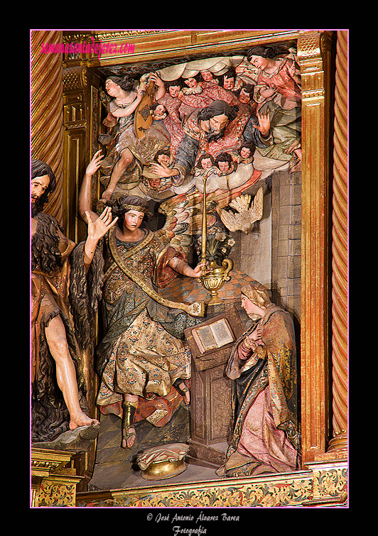 La Anunciación a María (Retablo Mayor de la Iglesia de San Miguel)