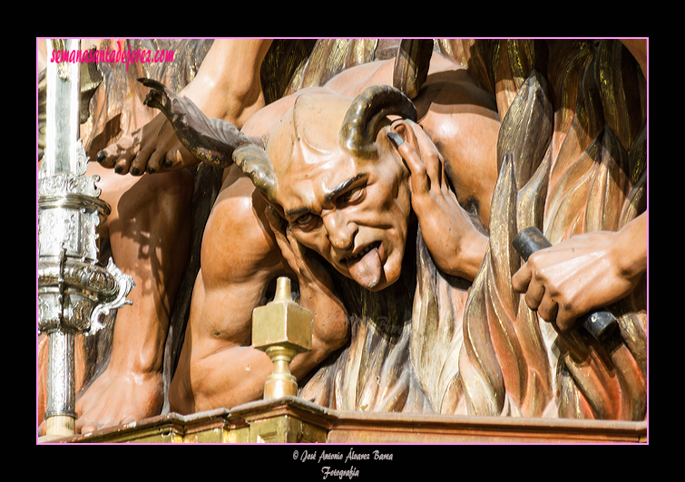 Demonio (La Batalla de los Ángeles - Retablo Mayor de la Iglesia de San Miguel)