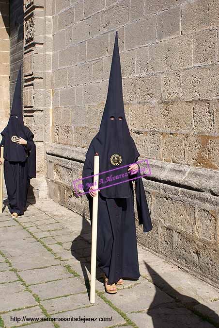 Nazarenos del cortejo de Palio de la Hermandad del Santísimo Cristo del Perdón