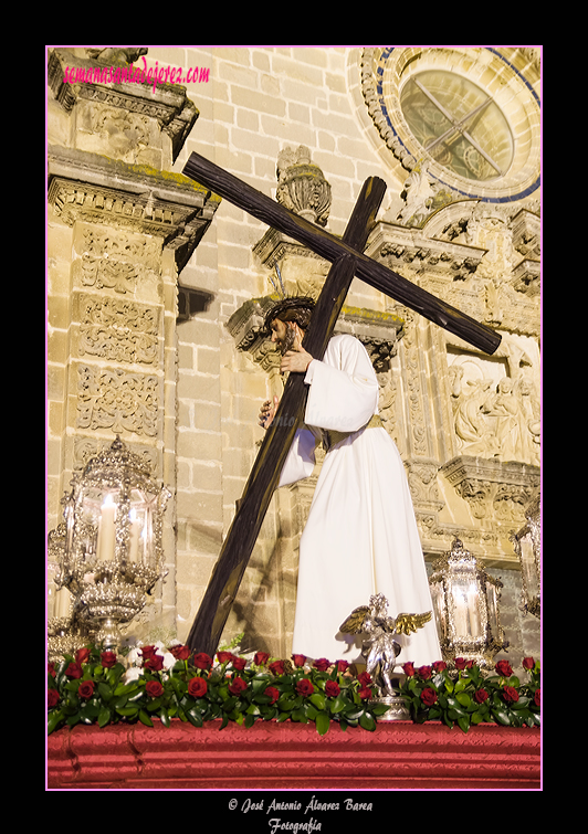 Traslado de Nuestro Padre Jesús de la Salud a la Santa Iglesia Catedral con motivo de la erección canónica como Hermandad de Penitencia (11 de enero de 2013)