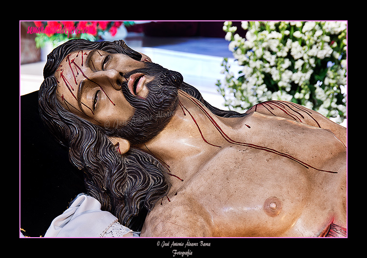 Santísimo Cristo de la Sagrada Mortaja