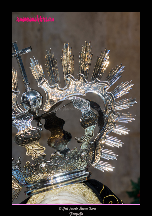 Ráfaga de la corona de Nuestra Señora Reina de los Ángeles