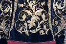 Detalle de los bordados de la saya de Nuestra Señora Reina de los Ángeles
