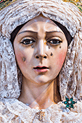 Besamanos de María Santísima de la Esperanza Macarena (Iglesia de la Santísima Trinidad - Málaga). 18 de diciembre de 2013