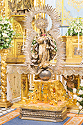 Besamanos de la Inmaculada Pura y Limpia Virgen María Coronada (Pura y Limpia del Postigo del Aceite) (Convento de la Encarnación - Sevilla). 8 de diciembre de 2013