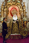 Besamanos de Nuestra Señora del Subterráneo (Iglesia de Los Terceros - Sevilla). 8 de diciembre de 2013