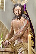 Besapiés de despedida de Nuestro Padre Jesús atado a la columna, con motivo de su retirada del Culto por su próxima restauración por parte del IAPH (Ermita del Castillo - Lebrija (Sevilla) - 5 de octubre de 2014