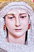 Besapiés del Santísimo Cristo Yacente (María Santísima de las Angustias) (Iglesia de Nuestra Señora del Carmen - Sanlúcar de Barrameda (Cádiz) - 2 de noviembre de 2014