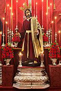 Besapiés de Nuestro Padre Jesús del Prendimiento (Iglesia del Beato Diego José de Cádiz) (Cádiz). Durante los dias del Triduo en su honor: 5 al 7 de marzo de 2014.