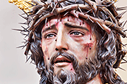 Besapiés de Nuestro Padre Jesus del Amor despojado de sus vestiduras (Santuario de María Auxiliadora coronada) (Cádiz). Viernes de Dolores, 11 de abril de 2014