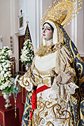 Besamanos de Nuestra Señora de la Luz, con motivo del Triduo Eucarístico y en su honor, durante los dias del mismo (Iglesia de Nuestra Señora del Pilar - Cádiz). 12, 13 y 14 de junio de 2014