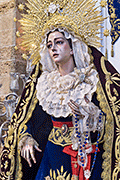 Besamanos de María Santísima de la Trinidad, con motivo del Triduo Eucarístico con motivo de la Festividad de la Santísima Trinidad, durante los dias del mismo (Iglesia de Sagrario de la Santa Cruz (Catedral Vieja) - Cádiz). 11, 12 y 13 de junio de 2014
