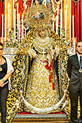 Besamanos de María Santísima del Rosario en sus Misterios Dolorosos (Iglesia de Sagrario de la Santa Cruz (Catedral Vieja) - Cádiz). 12 de octubre de 2013