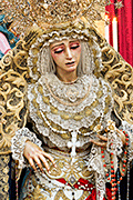 Besamanos de María Santísima del Rosario en sus Misterios Dolorosos (Iglesia de Sagrario de la Santa Cruz (Catedral Vieja) - Cádiz). 12 de octubre de 2013