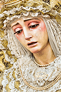 Besamanos de María Santísima del Rosario en sus Misterios Dolorosos (Iglesia de Sagrario de la Santa Cruz (Catedral Vieja) - Cádiz). 12 de octubre de 2013