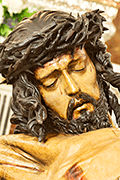 Besapiés del Santísimo Cristo Yacente (Iglesia Mayor Prioral) (El Puerto de Santa María (Cádiz). 2 de noviembre de 2013