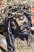 Besapiés del Santísimo Cristo del Vera-Cruz (Iglesia del Hospital de San Juan de Dios) (Arcos de la Frontera - Cádiz). Domingo de Ramos, 13 de abril de 2014