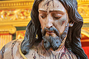 Besapiés del Santísimo Cristo de la Flagelación (Iglesia de San Joaquin) (El Puerto de Santa María (Cádiz). 9 de marzo de 2014.