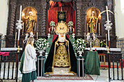 Besapiés del Santísimo Cristo Yacente (Iglesia Mayor Prioral) (El Puerto de Santa María (Cádiz). 16 de marzo de 2014