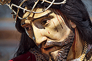 Besapiés de Nuestro Padre Jesús de los Afligidos (Capilla del Hospital de San Juan de Dios) (El Puerto de Santa María - Cádiz). Domingo de Pasión. 6 de abril de 2014