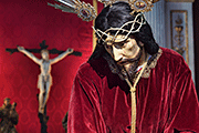 Besapiés de Nuestro Padre Jesús de los Afligidos (Capilla del Hospital de San Juan de Dios) (El Puerto de Santa María - Cádiz). Domingo de Pasión. 6 de abril de 2014