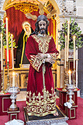 Besapiés del Santísimo Cristo Yacente (Iglesia Mayor Prioral) (El Puerto de Santa María (Cádiz). 2 de noviembre de 2013
