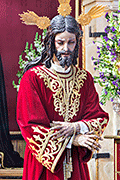 Besapiés del Santísimo Cristo Yacente (Iglesia Mayor Prioral) (El Puerto de Santa María (Cádiz). 2 de noviembre de 2013